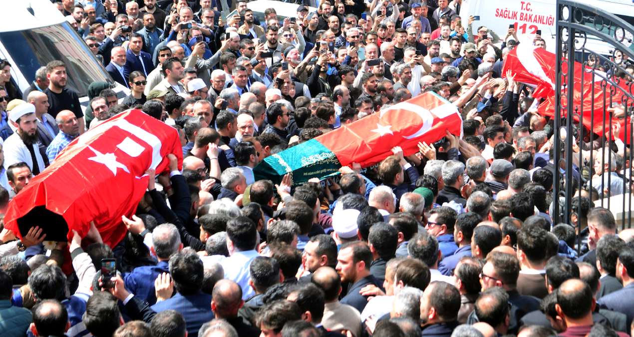 İktidarın Yasta Kaldığı Anlar: Neden Sessiz?